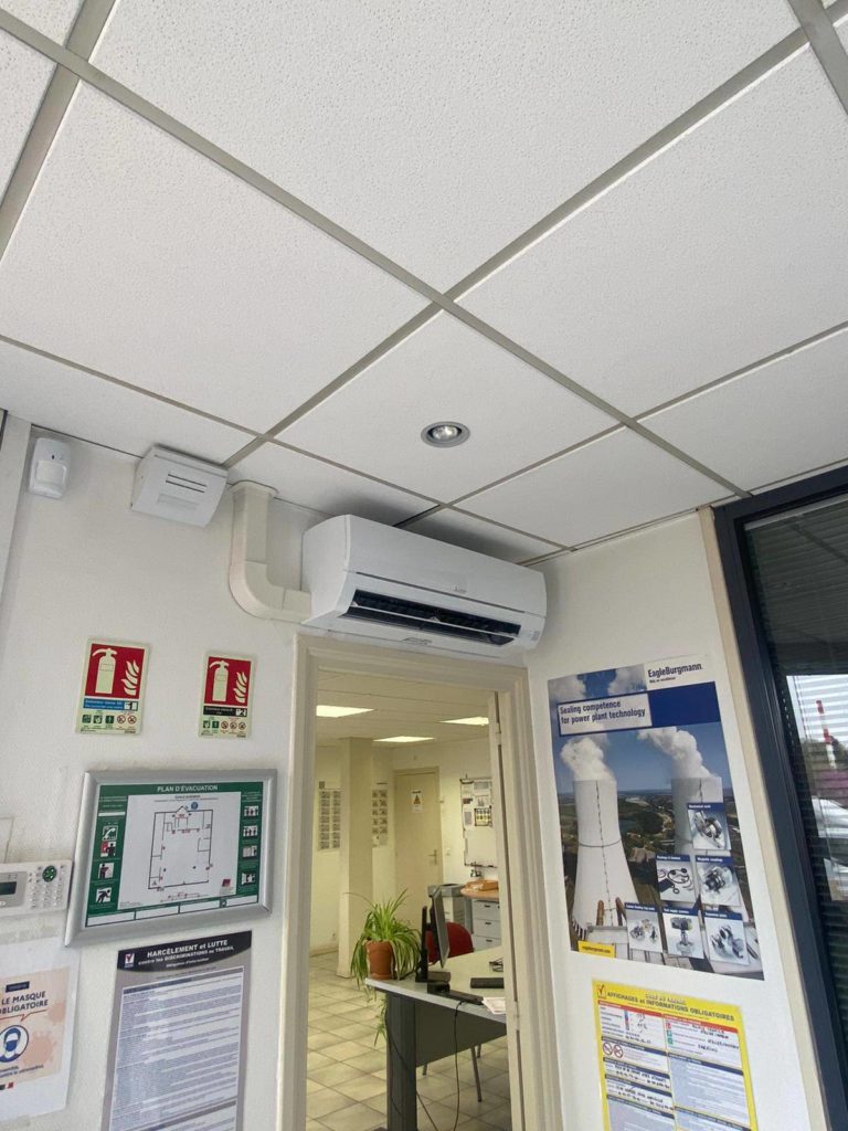 Climatisation réversible installée aux Pennes-Mirabeau Confort & économies pour votre local professionnel